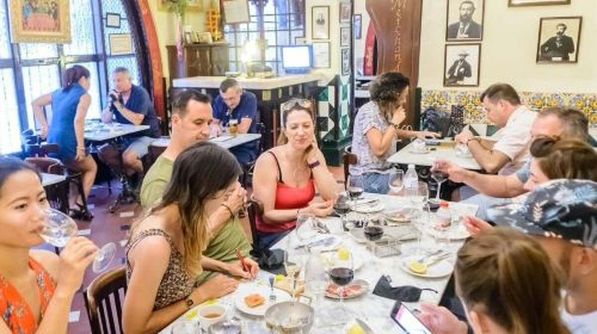 Barcelona: Wine & Tapas Guided e-Bike Tour - Main Image