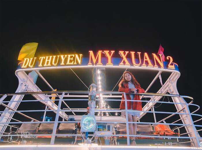 My Xuan Cruise on Han River by Night - Main Image