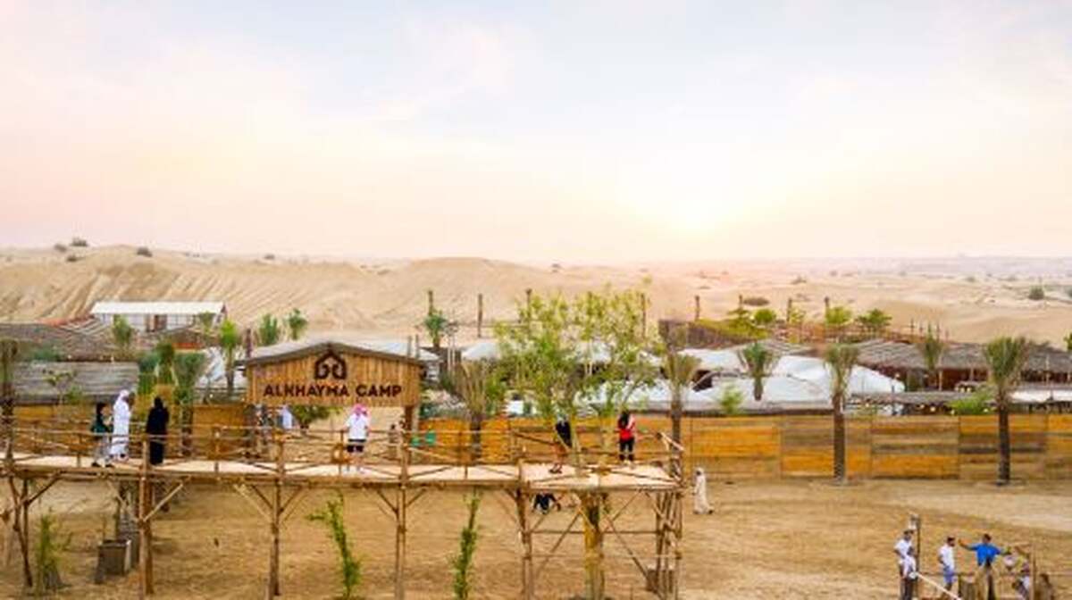 Al Khayma Camp: Dubai Deluxe Red Dunes Safari with Arabian buffet Dinner& Transfer, Show Day Tours - Main Image