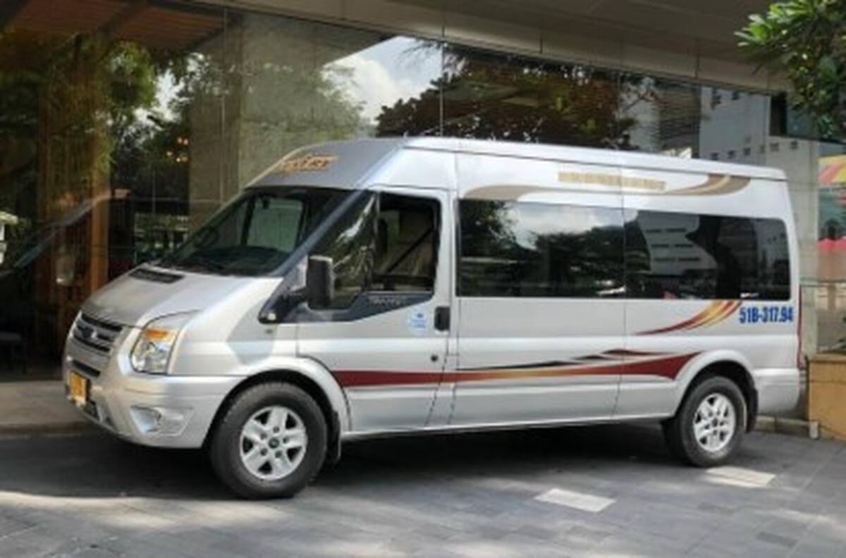 Private Car Charter in Ho Chi Minh - Main Image