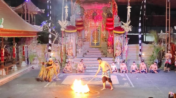 541f62d9-d82e-4ef5-b88f-4c3887baa9c2_alt