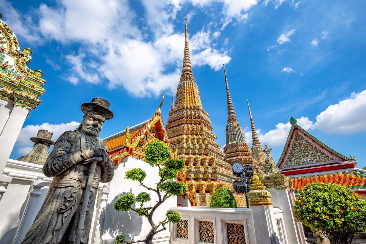 (Free eSIM) Half Day City Temples & Grand Palace with Halal Buffet Lunch - Main Image