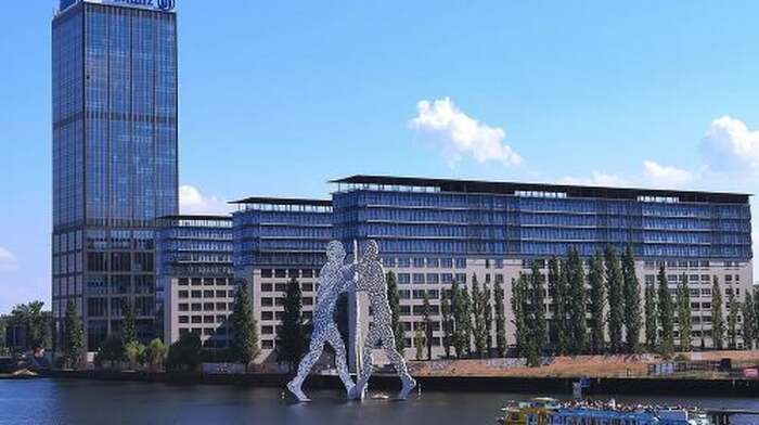 Berlin East Side Tour 2.5 hour cruise with commentary Day Tours - Main Image