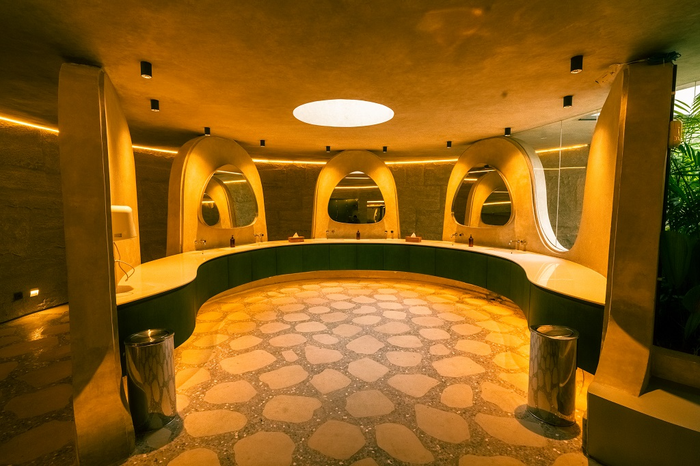 6c198598-4633-4723-b89b-e14b1cb62cbe_alt