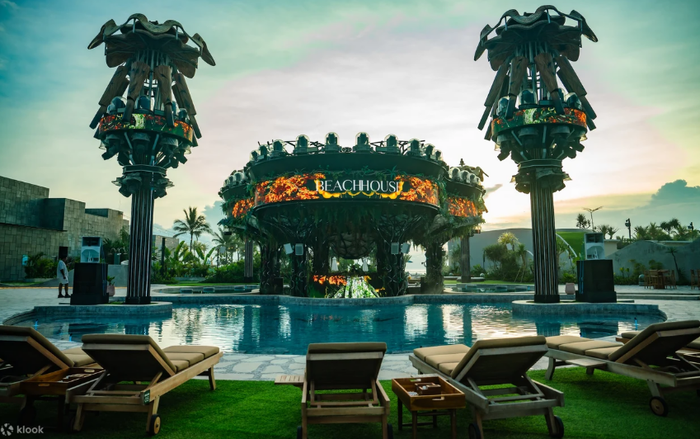 fc95c2fe-f41d-452b-bf9b-30d20fed6171_alt