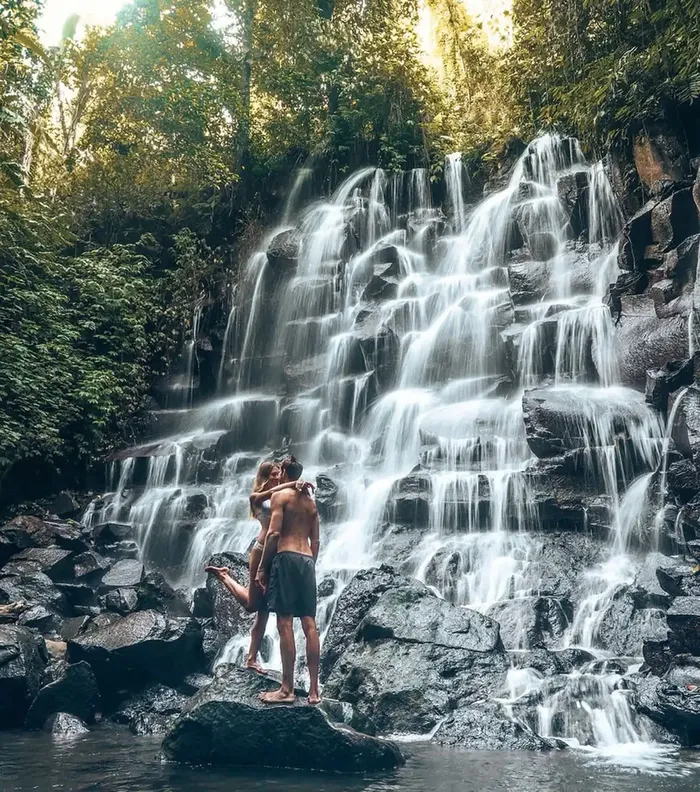 fc3930bb-5716-41cd-b53c-abc4853b48df_alt