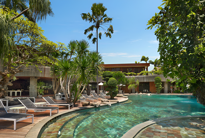 d93bac3c-f7ff-4a35-a7ea-5beeecd70b70_alt