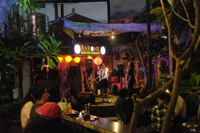 29009482-0f14-4000-8f44-9d05efbe25e0_alt