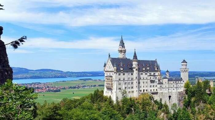 VIP Daytrip Neuschwanstein, Linderhof and Grotto from Munich Day Tours - Main Image