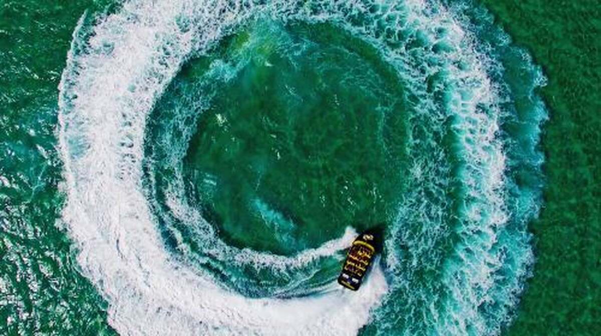 Paradise Jet Boating: 1-Hr Broadwater Adventure Ride - Main Image