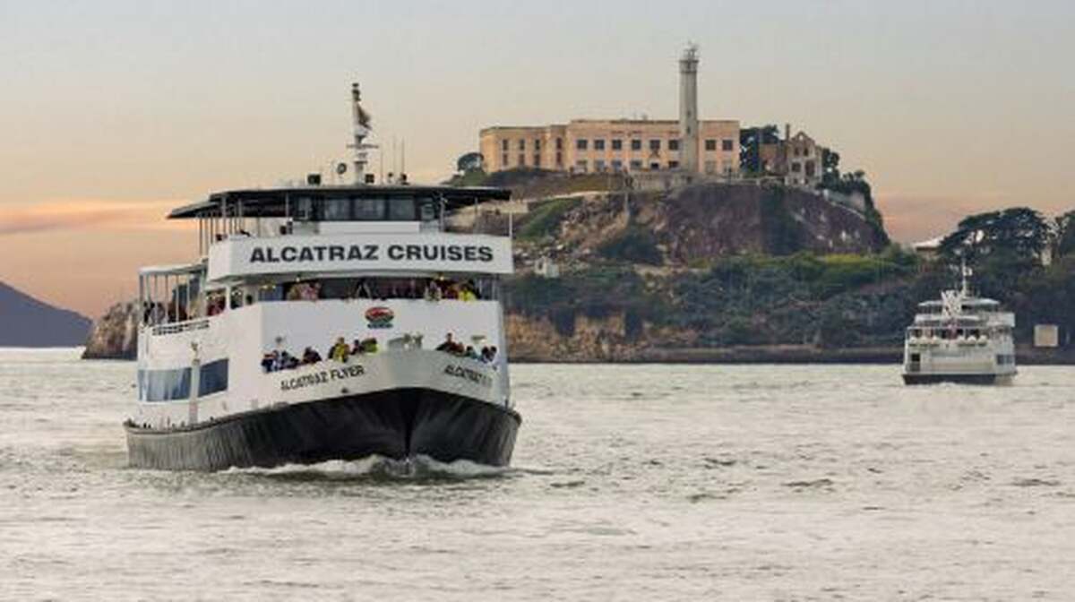 San Francisco: Alcatraz Island Entry + Guided City Tour - Main Image