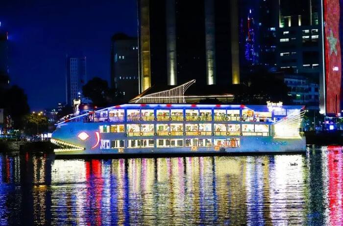 Ben Nghe Dinner Cruise in Ho Chi Minh - Main Image