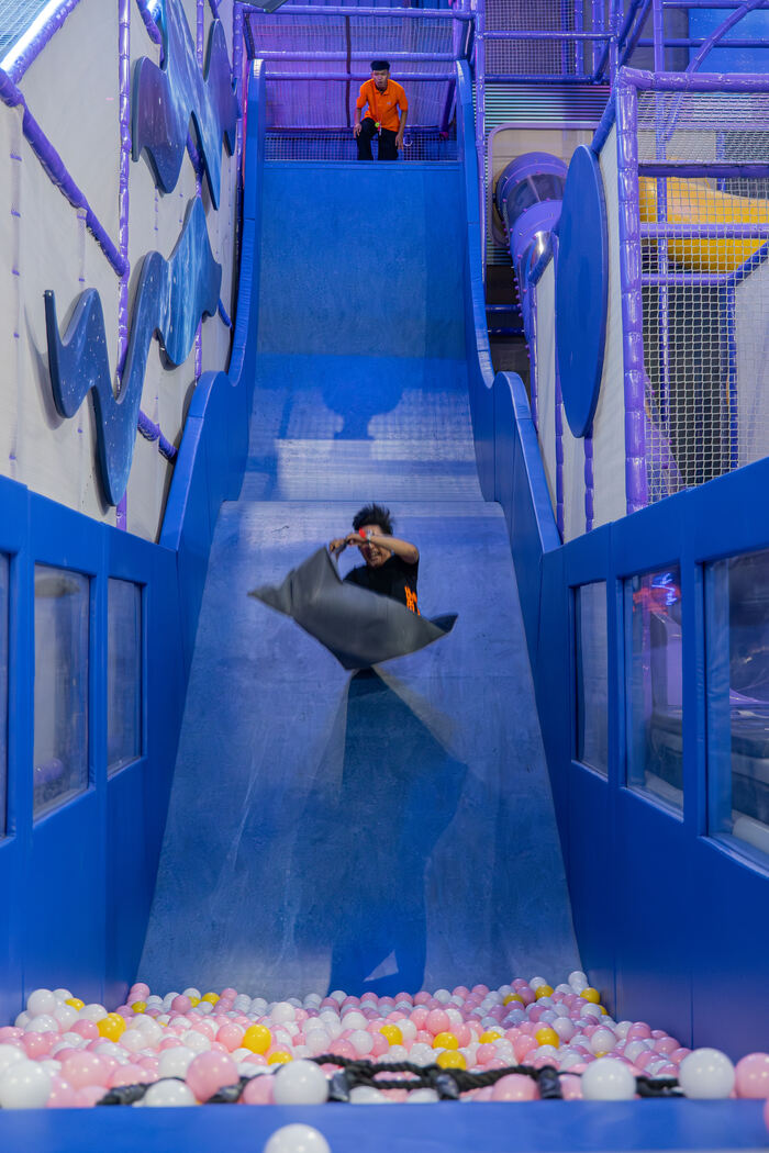 42487d9a-8da6-4b6e-ab12-8b02e3fe2395_alt