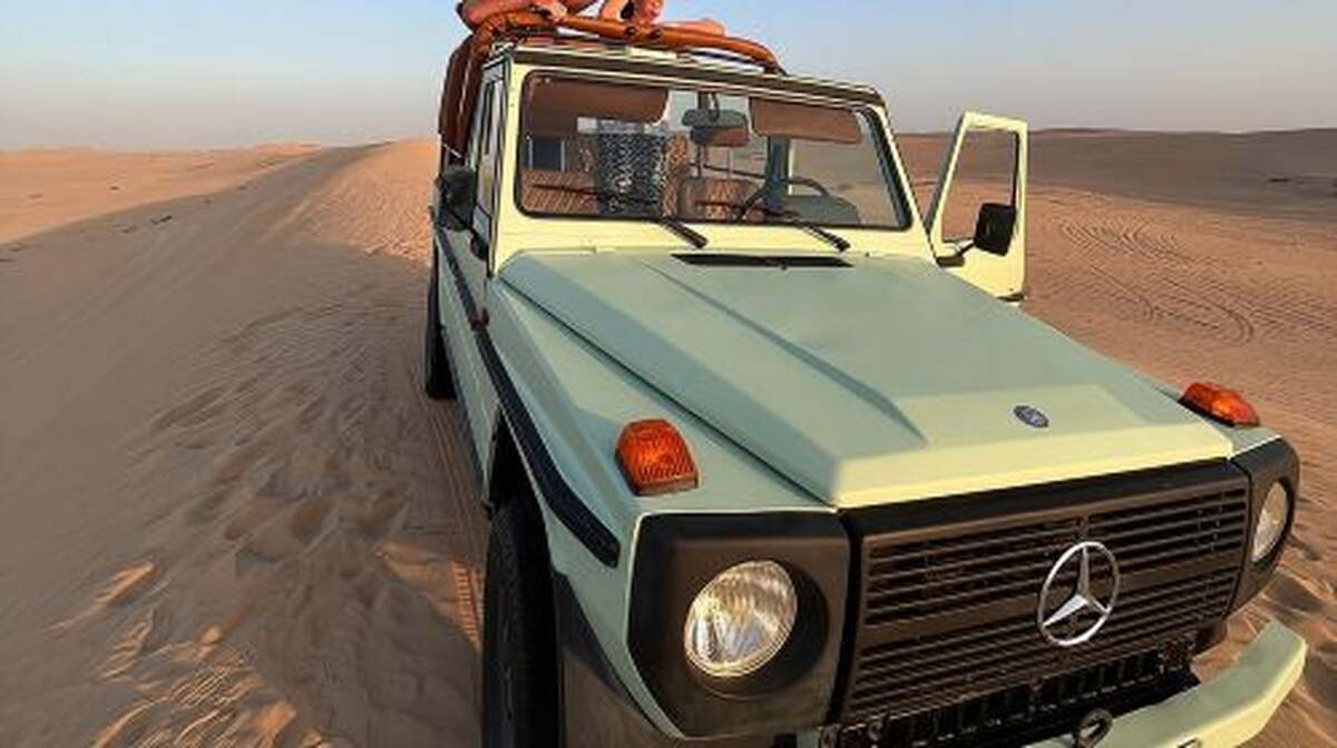 Dubai: Al Marmoom Oasis Vintage Safari: Camels, Stargazing & Meal Day Tours - Main Image