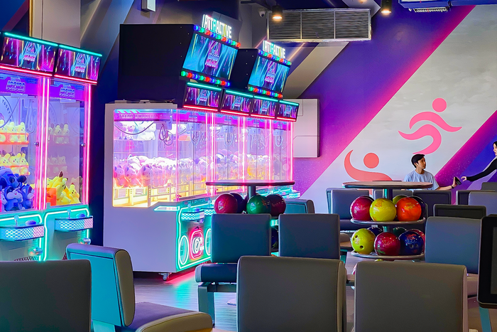 Playtopia Sports Bowling Emporium Pluit Mall - Main Image
