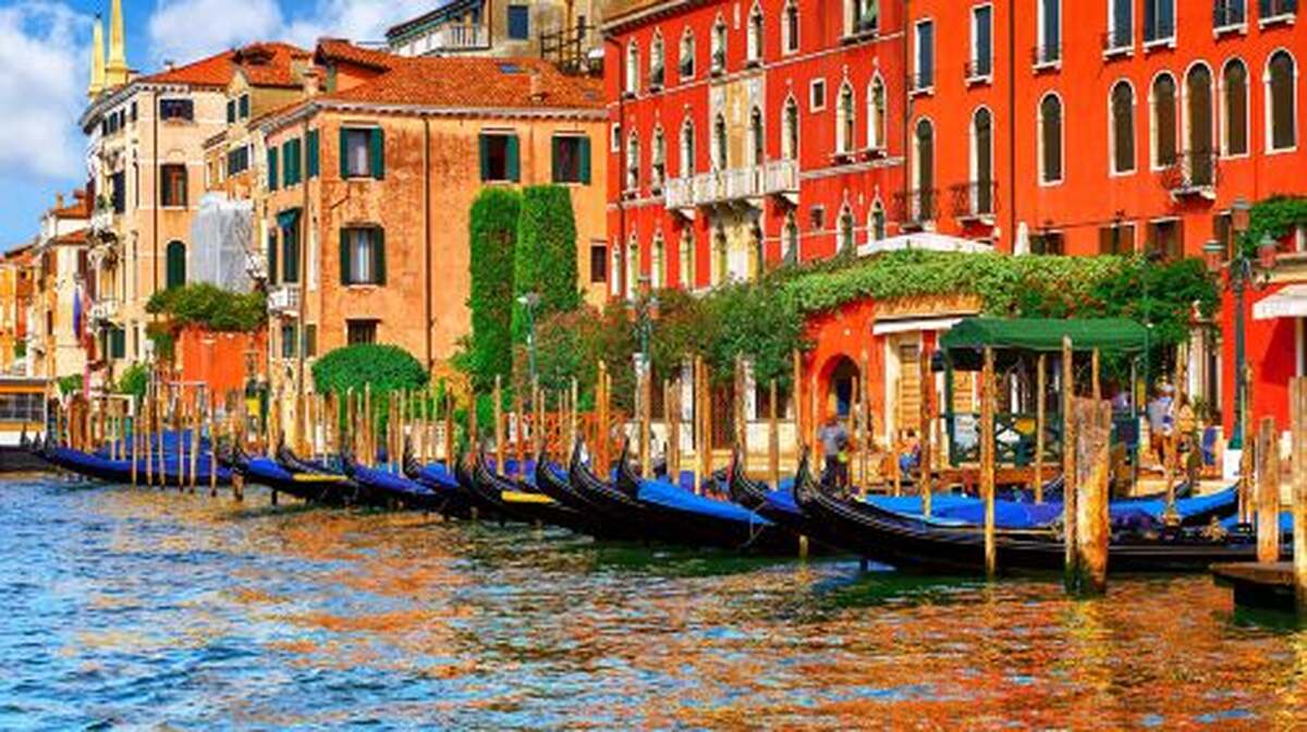 Grand Canal + Clock Tower + Ponte degli Scalzi + Ca' Pesaro International Gallery of Modern Art + San Lazzaro degli Armeni Private Tour Day Tours - Main Image