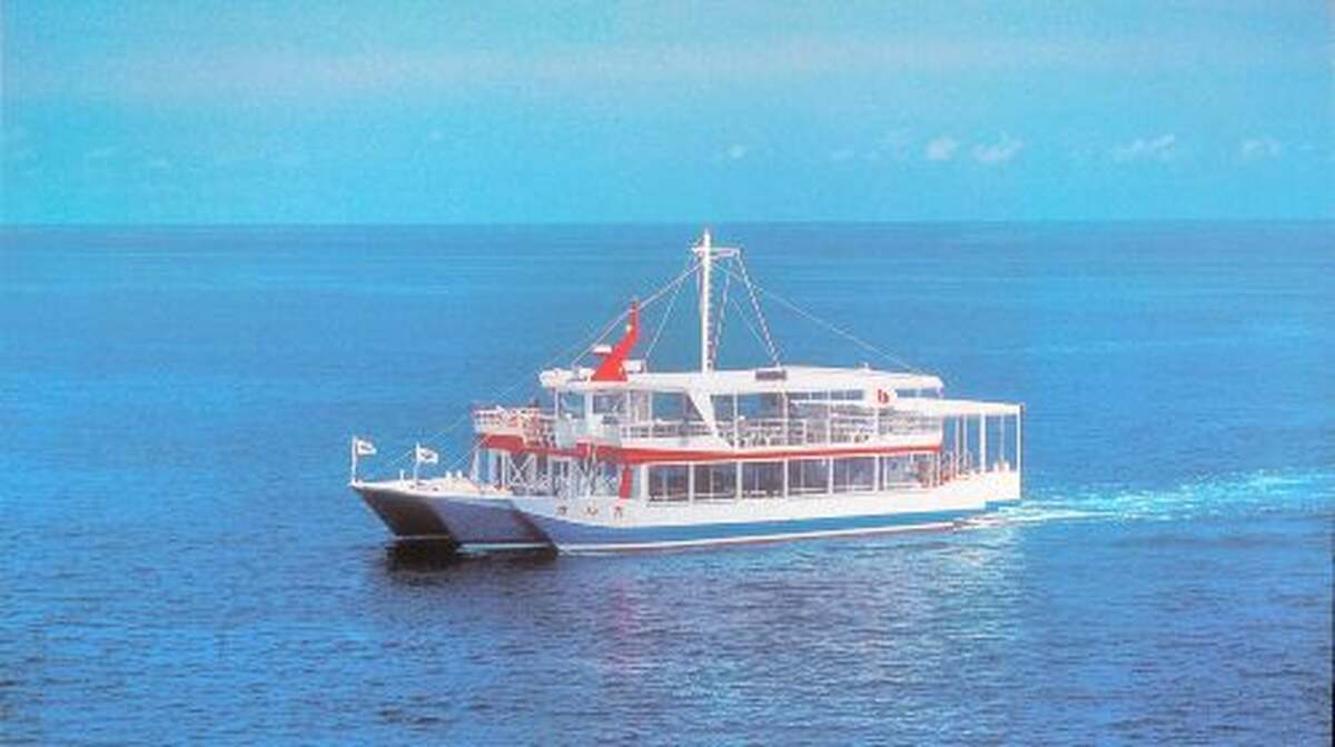 West Marine-Underwater Sightseeing Tour - Main Image