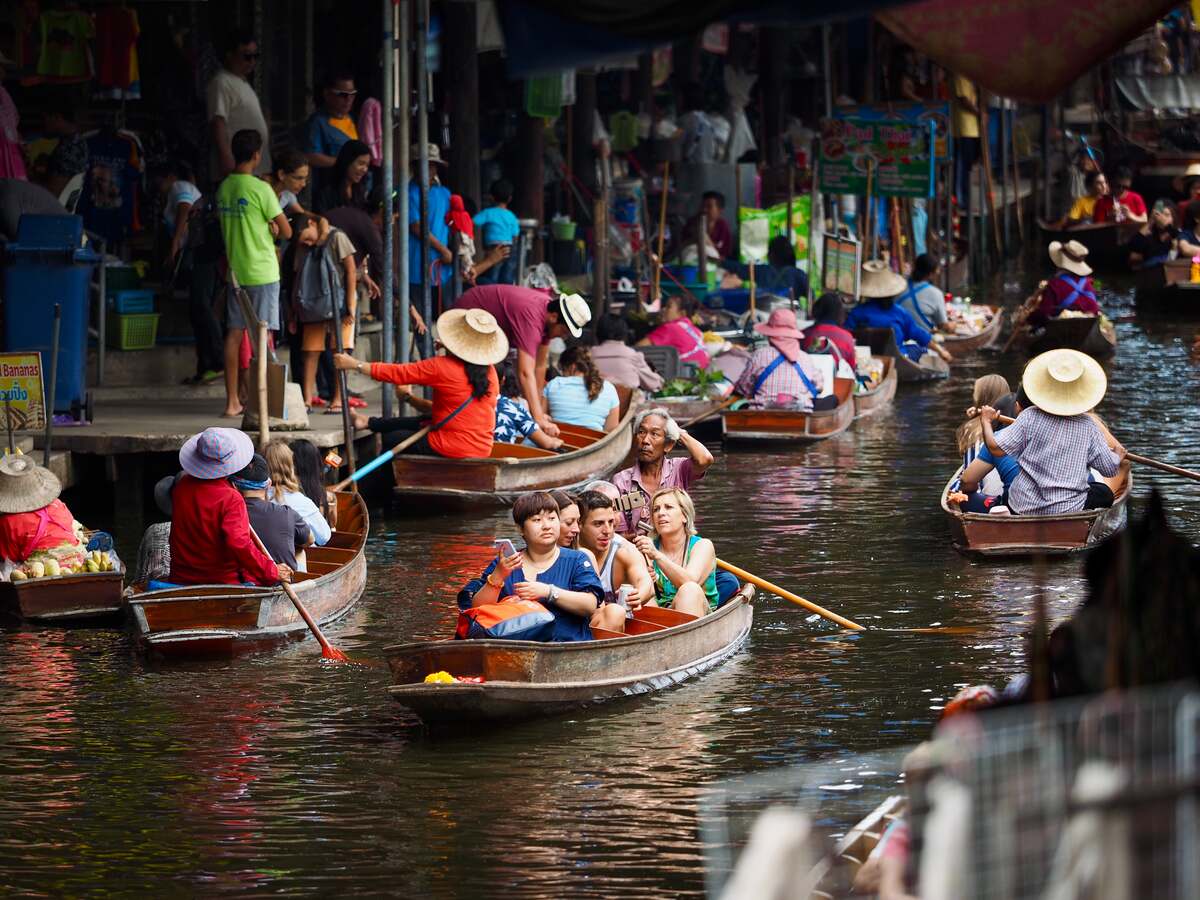 Damnoen Saduak Floating Market Tour (included roundtrip transfer in city centre) - Main Image