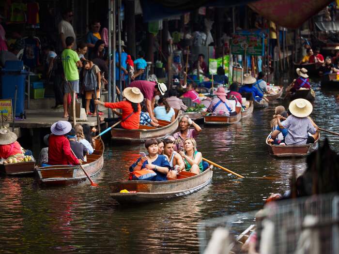 Damnoen Saduak Floating Market Tour (included roundtrip transfer in city centre) - Main Image