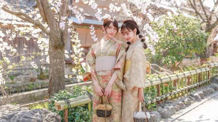Kyoto's Popular Kimono Rental Shop Kyomachiya | Prime location with direct access to Kiyomizu-dera Temple and Gion Shijo. Offers a variety of exquisite and fashionable kimonos, perfect for sightseeing - Main Image