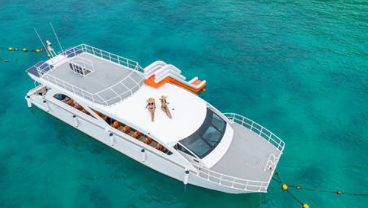 Phuket: Phi Phi Islands, Maya Bay & Khai Islands Day Tour | Free WiFi | Power Catamaran (Fernnie,白金号,天鹅号) - Main Image