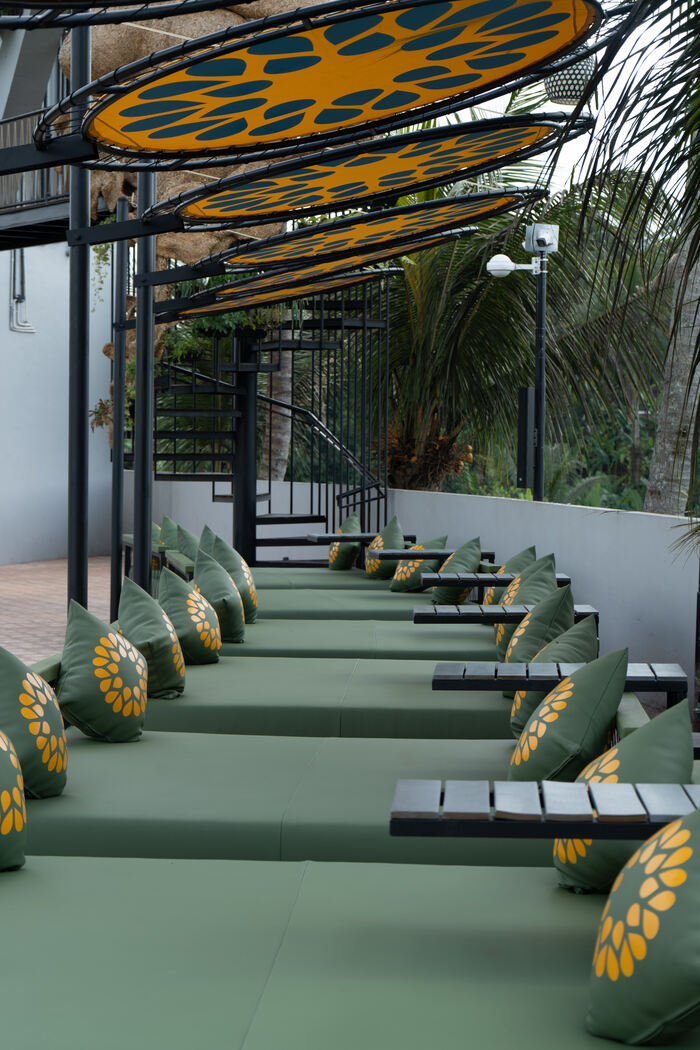 c81832ec-f0b7-46ed-98b2-8bd844839d34_alt