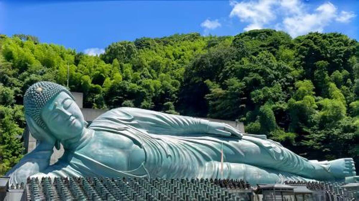 Popular 1-day tour in Fukuoka, Japan: Nanzoin Temple, Dazaifu, Yufuin & Umi Jigoku - Main Image