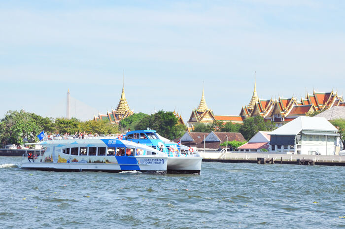 Chao Phraya Tourist Boat Bangkok Hop-On-Hop-Off Sightseeing Boat