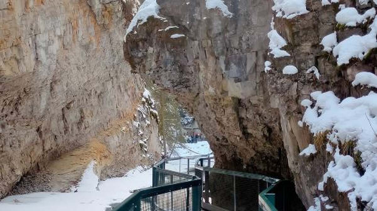 Banff Gondola Johnston Canyon Lake Minnewanka Banff day tour Day Tours - Main Image