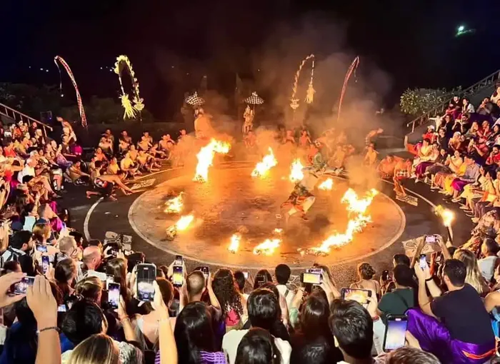 baf194b7-3053-4092-b035-d26d2263f9bc_alt