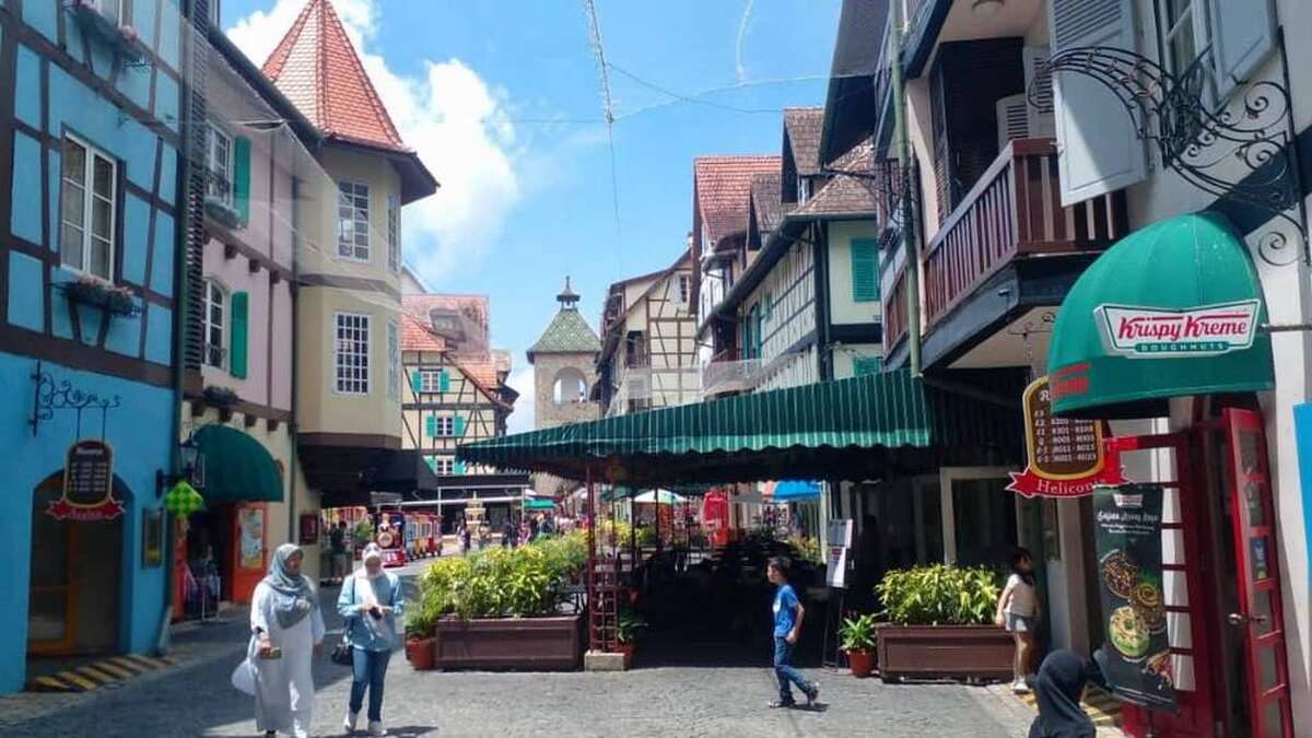 Colmar Tropical & Batu Cave Day Trip (SIC - Join In Tour) - Main Image