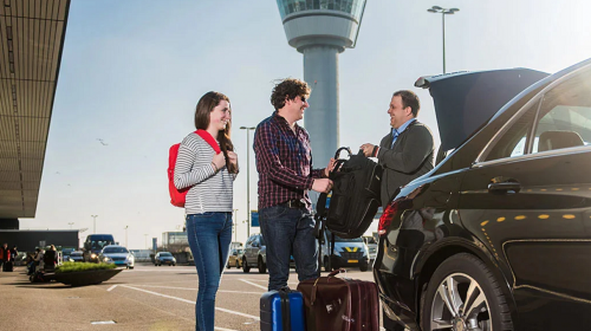 Transfer from Dubai International Airport to Abu Dhabi city hotels or vice versa (English-speaking driver) Transport Passes - Main Image