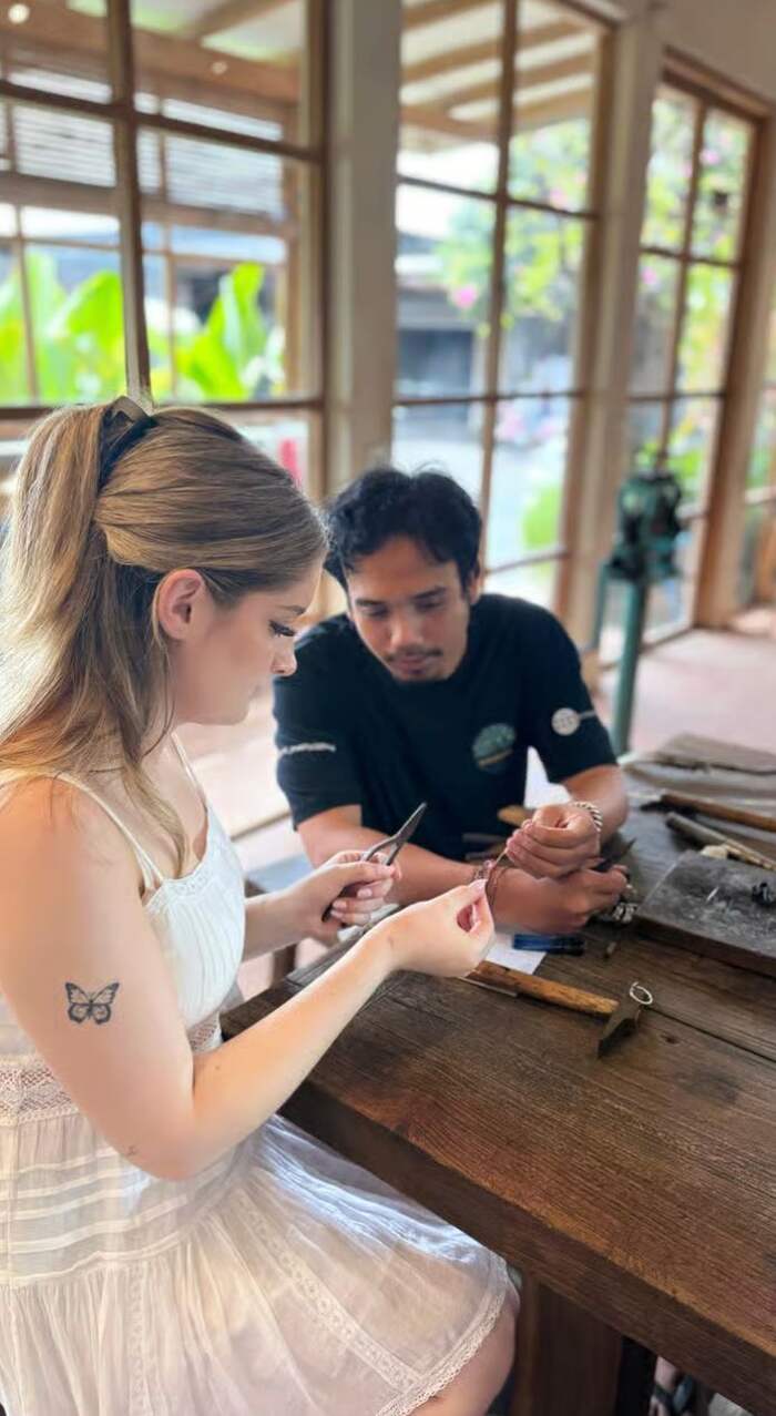 13850478-1042-4683-a887-0f9f08ac1016_alt