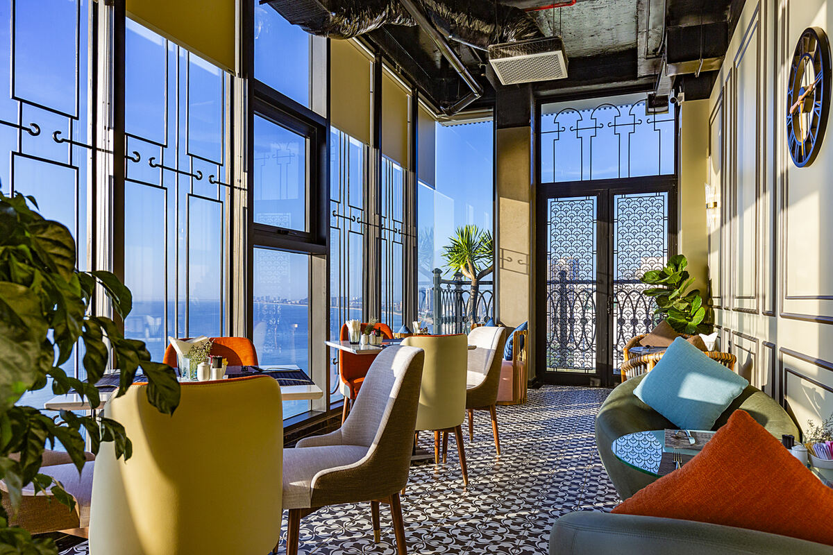 Afternoon Tea at Peninsula Hotel Danang - Main Image