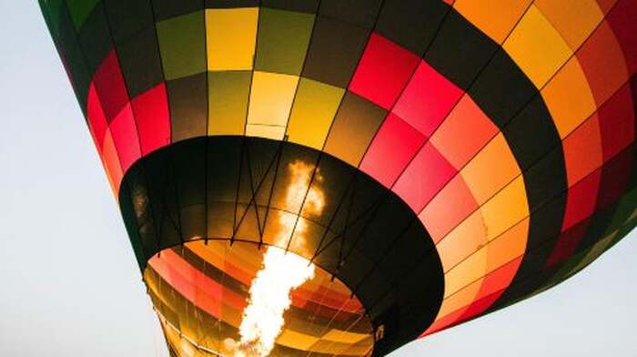 Dubai desert hot air balloon ride with hotel transfer + flight certificate + desert views - Dubai hot air balloon - Main Image