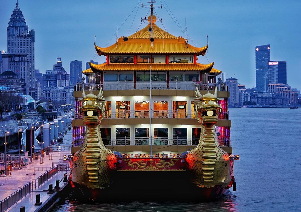 Huangpu River Dragon Boat - Main Image