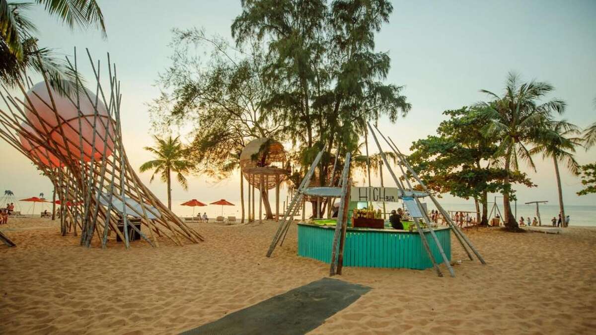 Phu Quoc Beach Tour and Enjoy Sunset with Squid Fishing with Chinese speaking Guide - Main Image