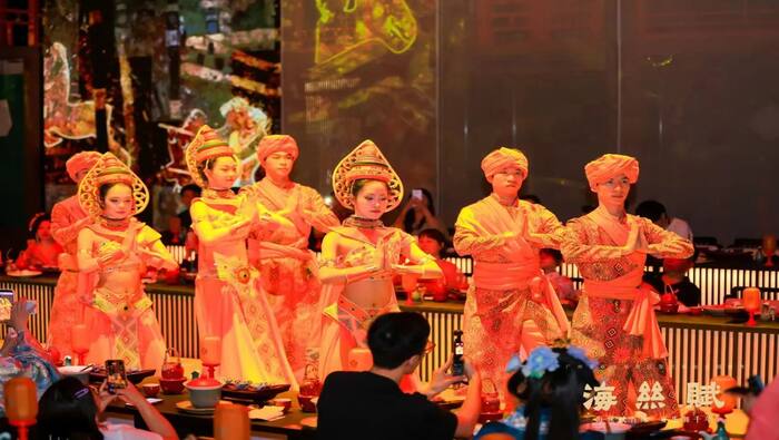 Guangzhou Silk Road Cultural Dinner Show Ticket Immersive Theatre, Chinese Cuisine & Hanfu Experience Attractions - Main Image