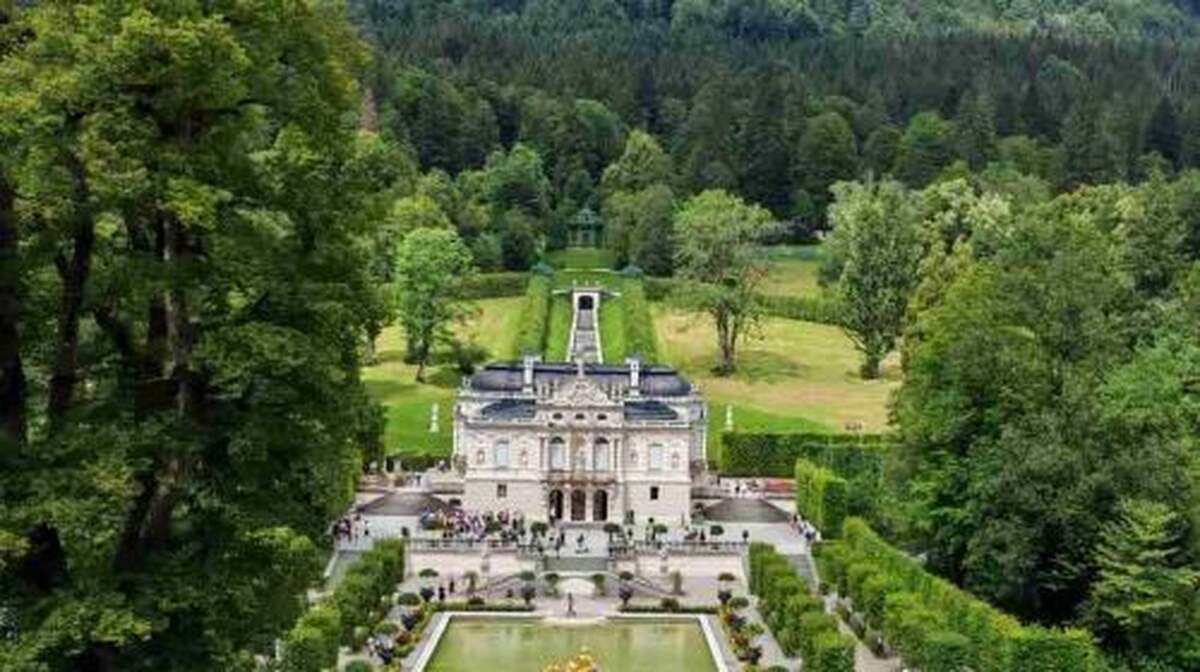 Linderhof Palace - Main Image