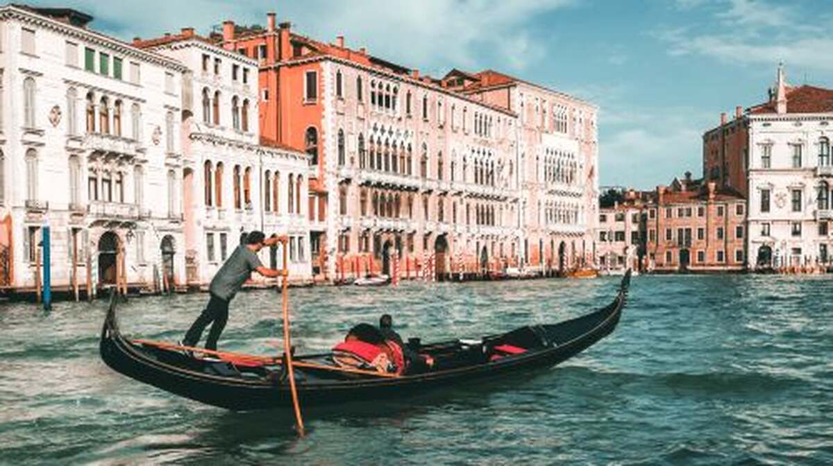 Grand Canal + Church of San Pantalon + Museo Fortuny + Carlo Goldoni's House Day Tours - Main Image