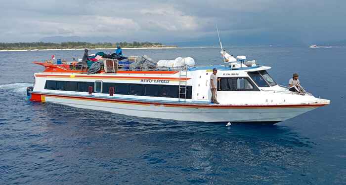 304df79c-9c32-4f89-a6a6-2de086599c60_alt