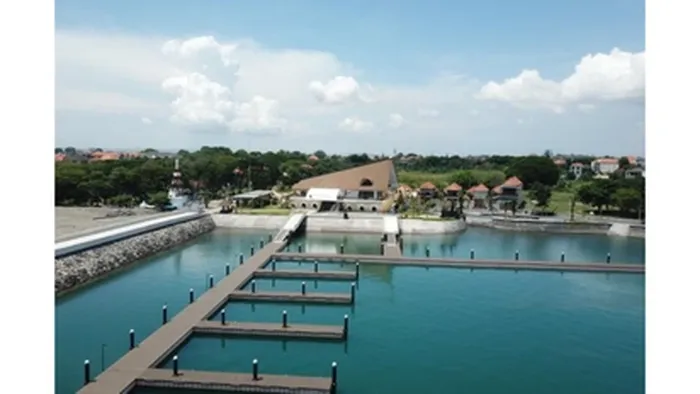 46922894-64a4-4505-b118-124be0fc0221_alt