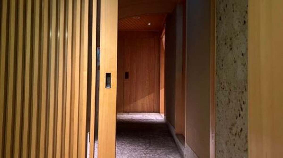 168 Japan Tokyo trending popular food restaurant Sushi House - Main Image