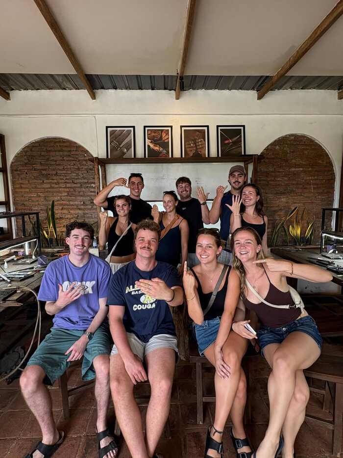 a7b93d48-3560-4c76-9861-e5495a889989_alt