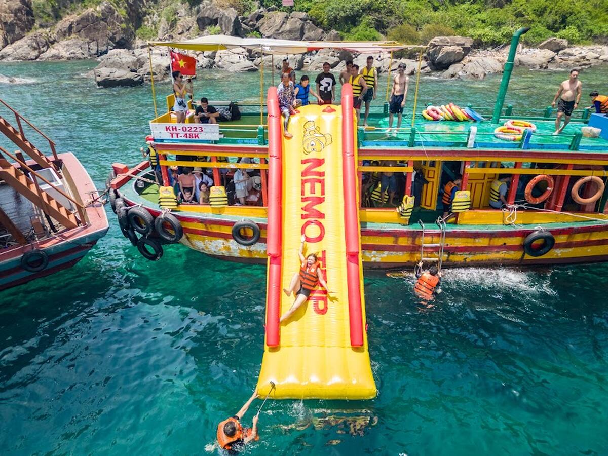 Nha Trang Island hopping tour : Snorkeling & Floating Party in Nha Trang - Main Image