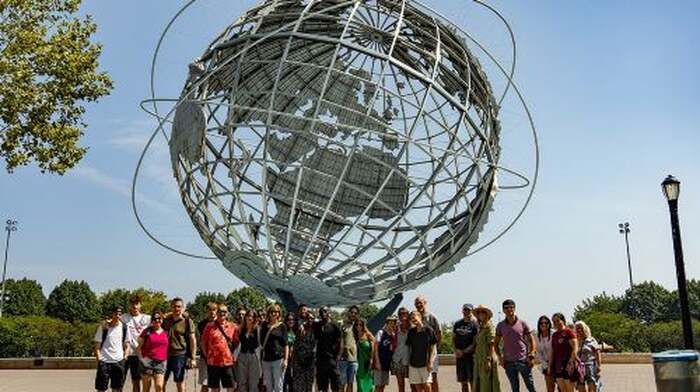 City of Contrasts Tour-Manhattan, Bronx, Queens and Brooklyn Day Tours