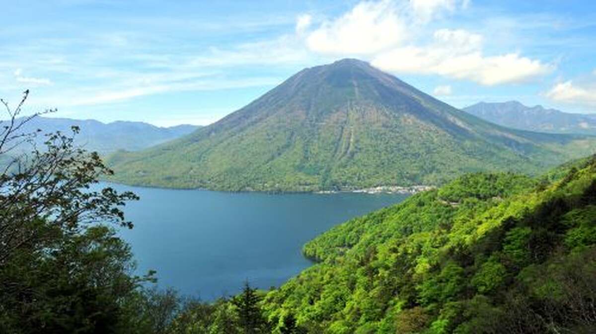 1-day tour to Nikko Toshogu Shrine + Lake Chūzenji + Kegon Waterfalls: includes admission ticket and hot spring fee Day Tours - Main Image