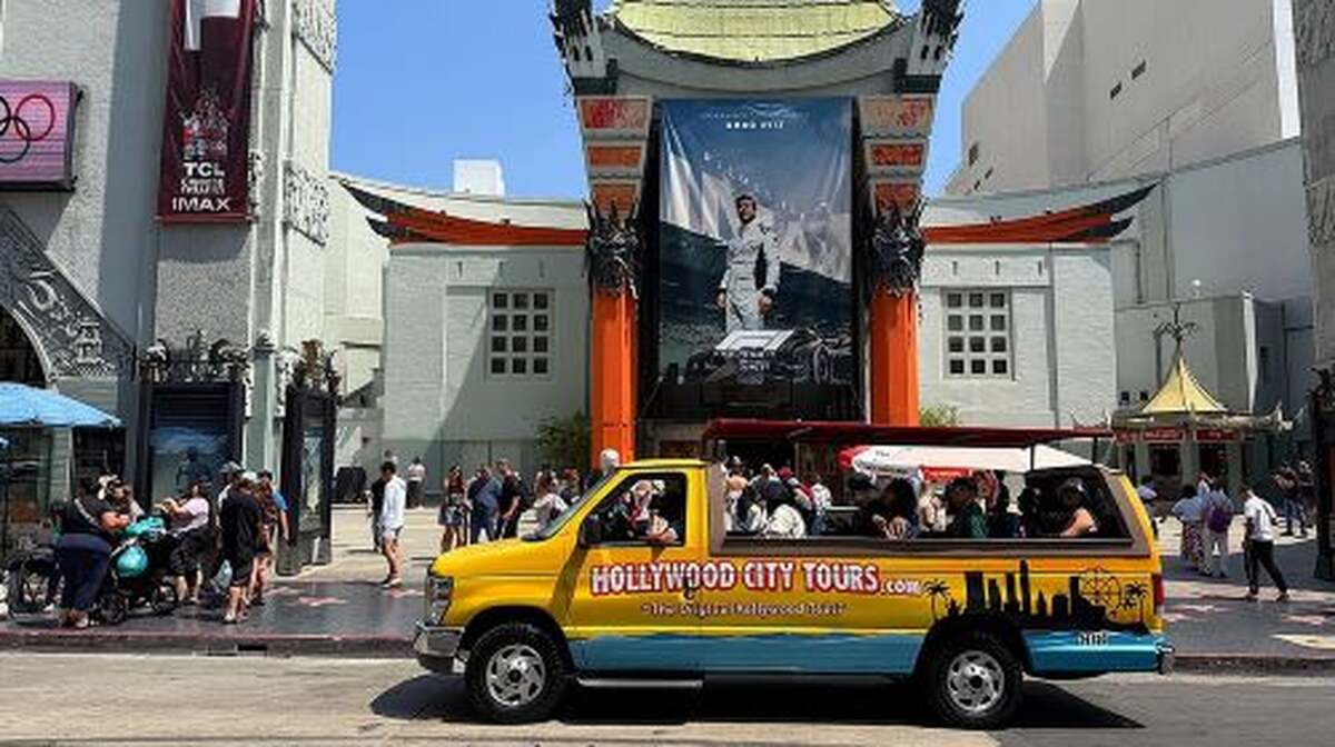 Hollywood and Celebrity Homes Bus Tour Day Tours - Main Image