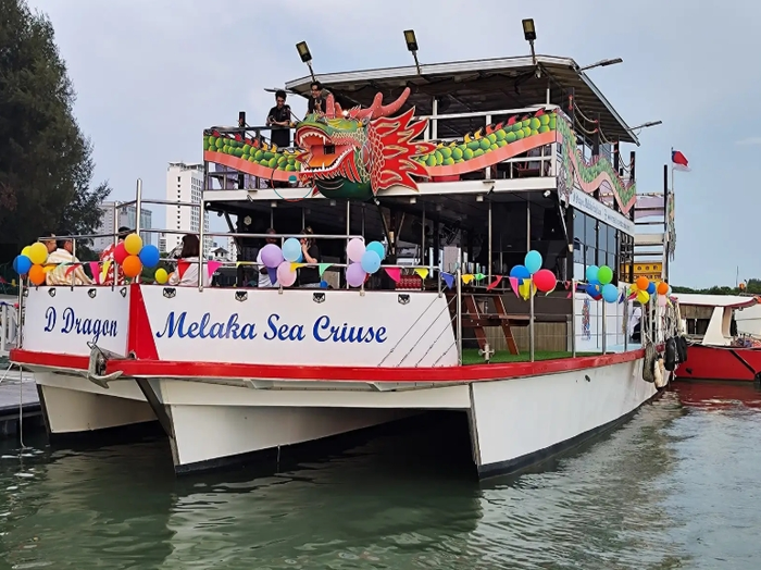 D Dragon Day Cruise - Main Image