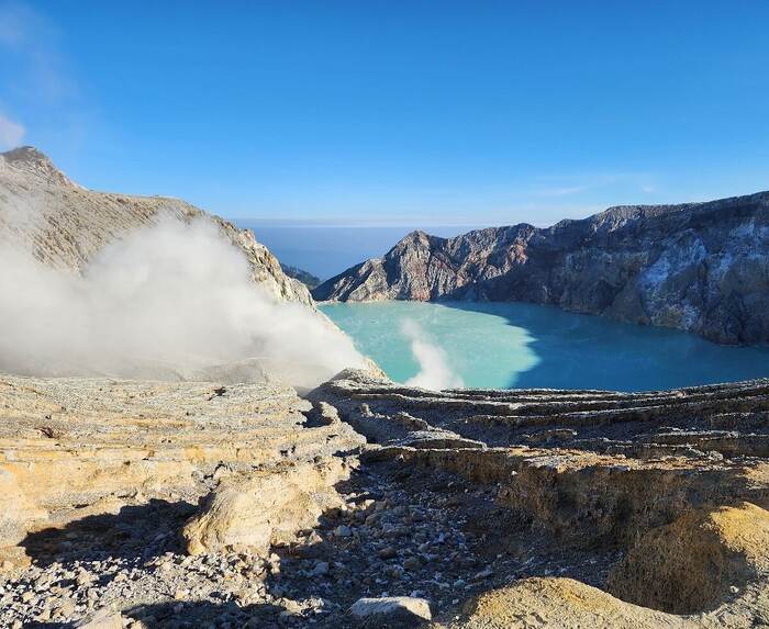 77ecb486-6a9a-4c3b-bddf-1a4b7619a757_alt